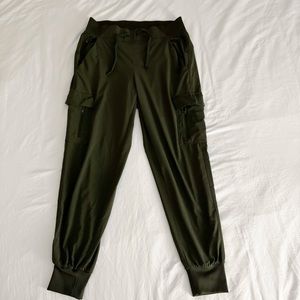 All In Motion Women’s Stretch Woven Cargo Pants